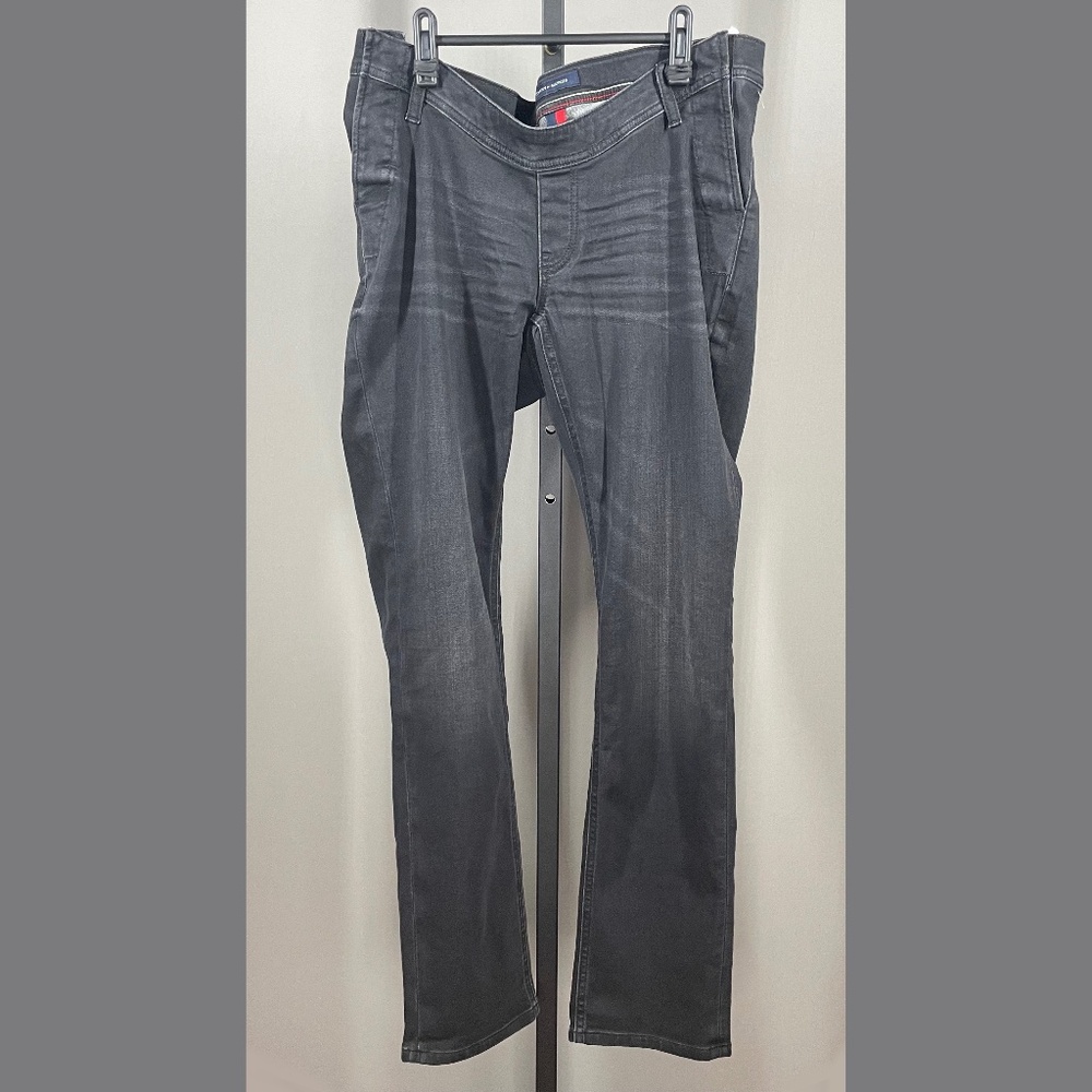 NEW Tommy Hilfiger Jeans Womens 32 black denim straight leg casual classic